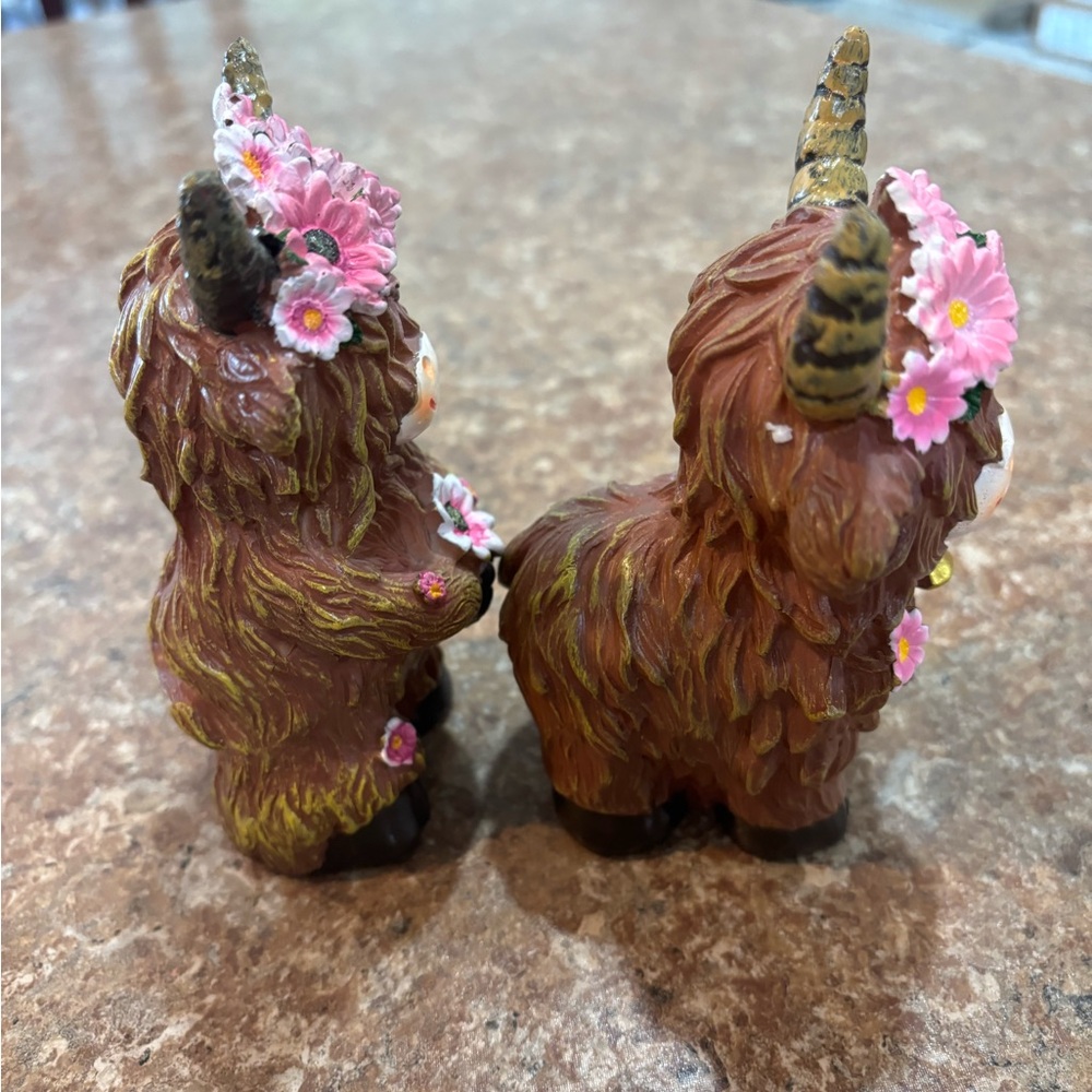 Charming Brown and Pink Highland Cow Figurines - Picture 3 of 5